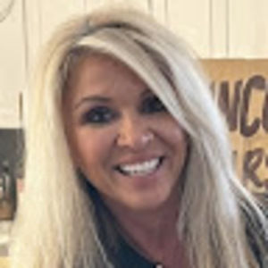 Meet your Posher, Christine